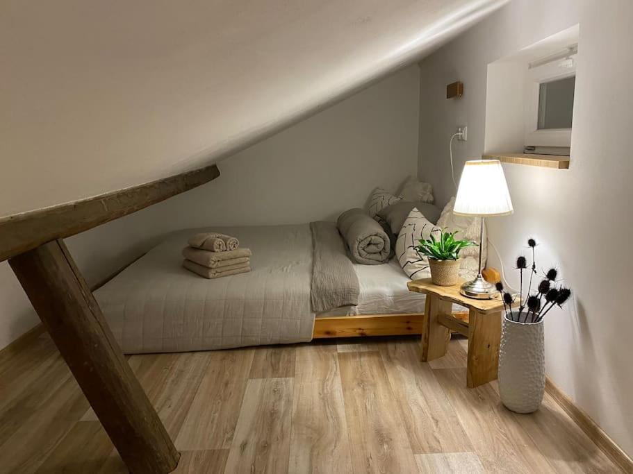 شقة Garden House رودنيتسي ناد لابيم المظهر الخارجي الصورة