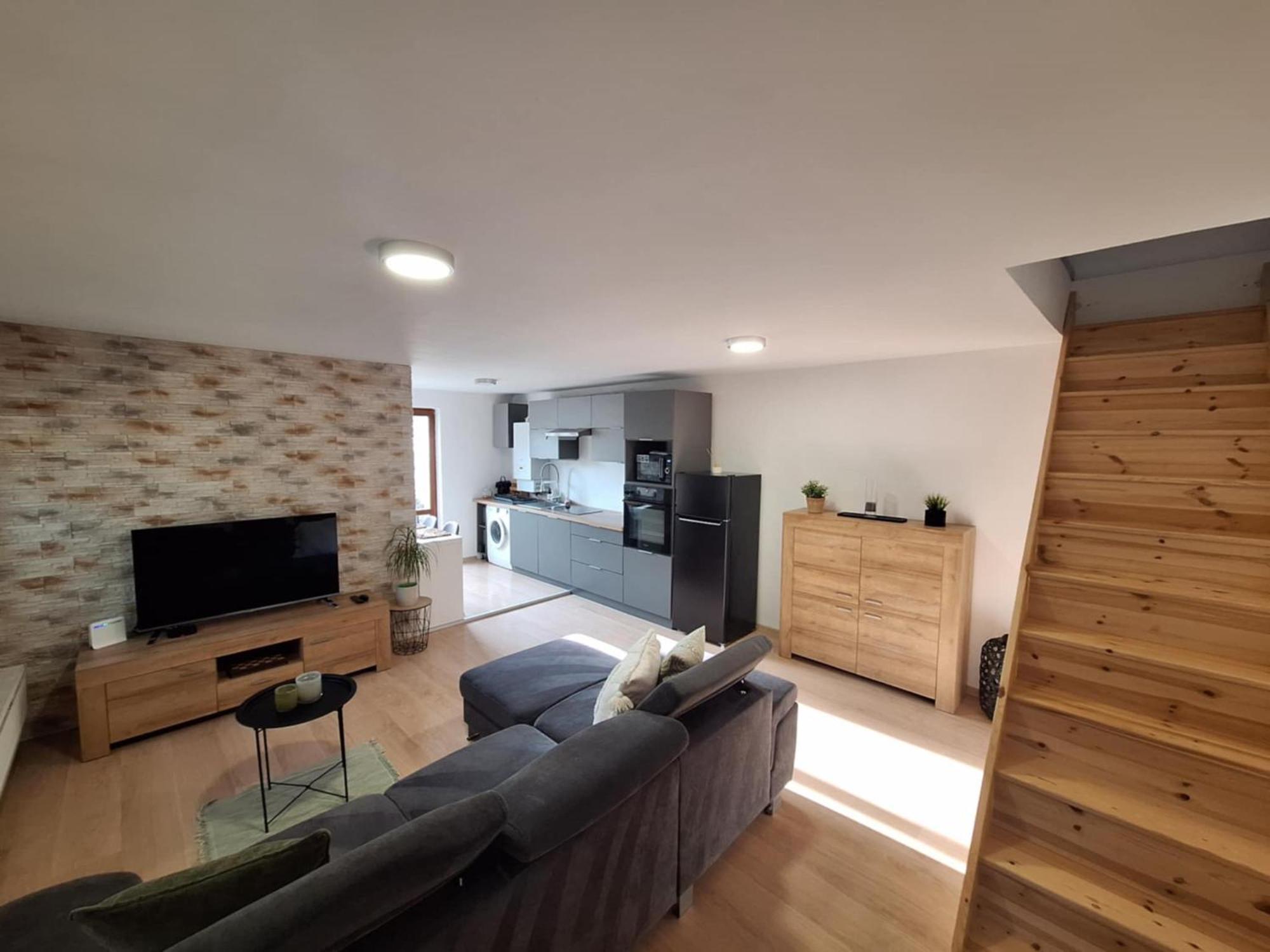 شقة Garden House رودنيتسي ناد لابيم المظهر الخارجي الصورة